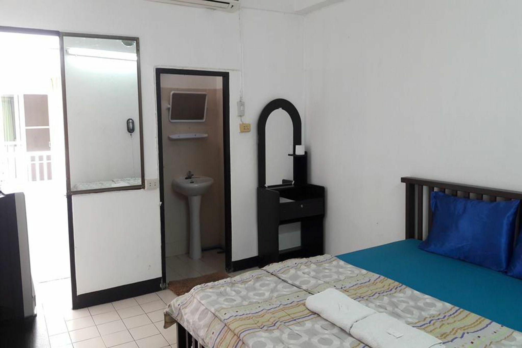 Md Rose Apartment กรุงเทพมหานคร ภายนอก รูปภาพ